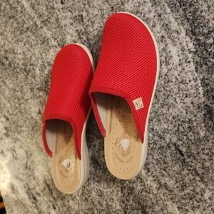 Ladies slip on shoe